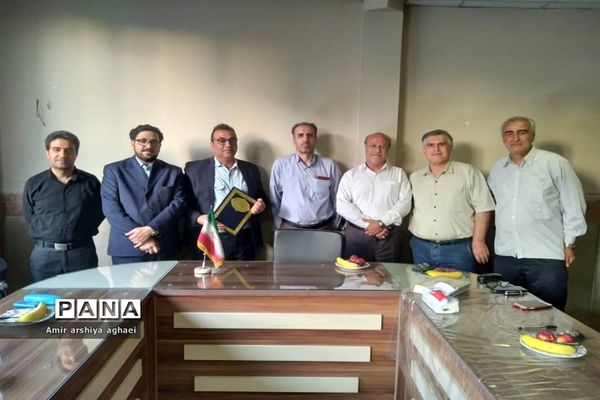 روند ثبت‌نام دانش‌آموزان تازه‌وارد متوسطه اول در مدارس منطقه ۱۳