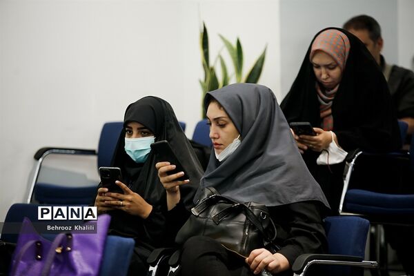 نشست خبری پنجمین مسابقه دانش‌آموزی نور