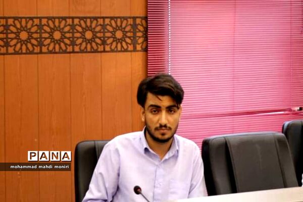 نشست اعضای سمن جوانان شهرستان دیر با مشاور جوان استاندار بوشهر