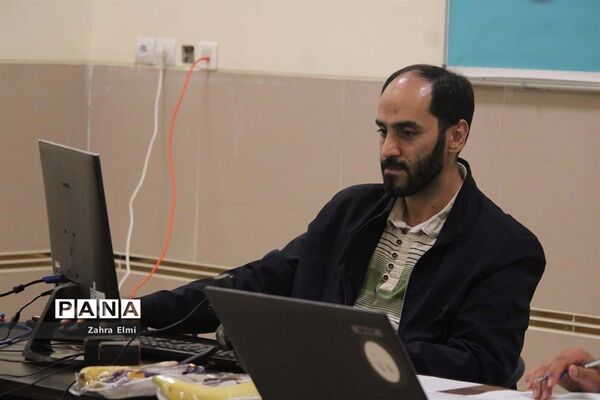 برگزاری مرحله مقدماتی بخش حفظ قرآن چهلمین دوره مسابقات قرآن، عترت و نماز دانش آموزی در تبریز