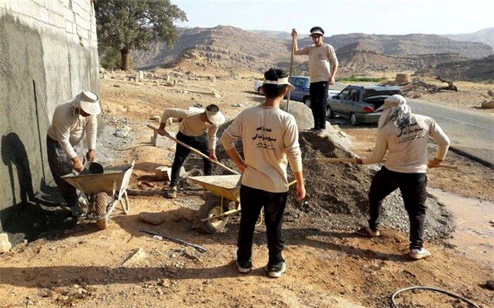 فرهنگ‌سازی کار‌های جهادی گام بزرگی برای محرومیت‌زدایی  در مناطق محروم  است