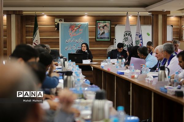 نشست صمیمانه مدیران سازمان دانش‌آموزی سراسر کشور-2