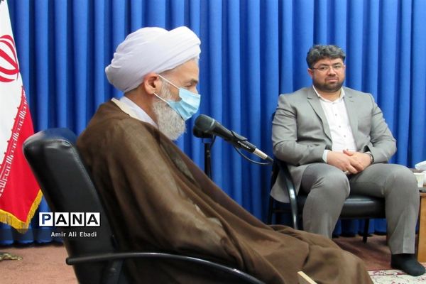 دیدار رئیس سازمان تامین اجتماعی با نماینده ولی فقیه