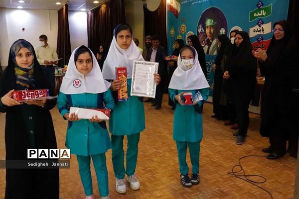 تقدیر از برگزیدگان جشنواره نوجوان سالم در آباده
