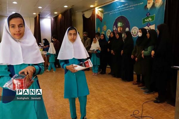 تقدیر از برگزیدگان جشنواره نوجوان سالم در آباده