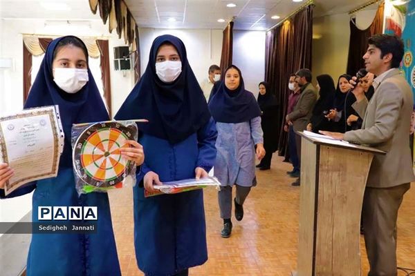 تقدیر از برگزیدگان جشنواره نوجوان سالم در آباده