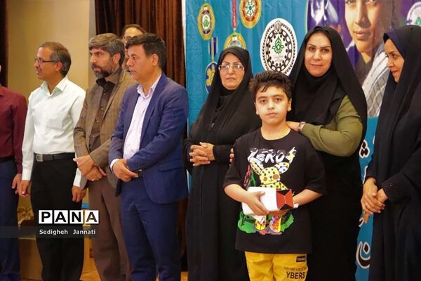 تقدیر از برگزیدگان جشنواره نوجوان سالم در آباده