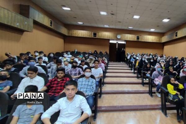 آیین تجلیل از مقام‌آوران استانی جشنواره سردار دل‌ها