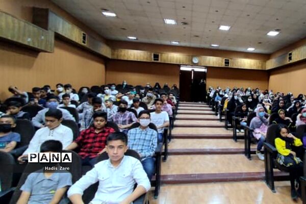 آیین تجلیل از مقام‌آوران استانی جشنواره سردار دل‌ها