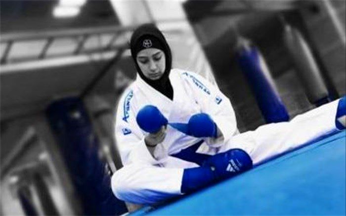 آرزویم آموزش به کودکان بی‌سرپرست و  بدسرپرست بهزیستی است