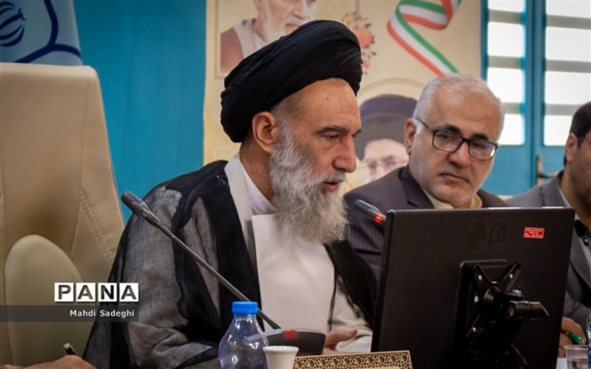 در کارها از نیروی جوان استفاده شود