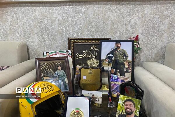 دیدار قائم مقام معاون وزیر در سازمان دانش‌آموزی کشور با خانواده شهید پیشتاز محمدجواد بای
