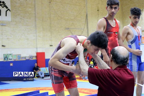 مسابقات لیگ کشتی آزاد دانش‌آموزی استان خوزستان در امیدیه