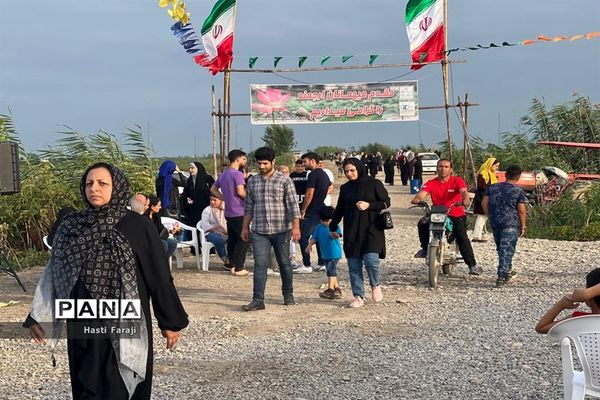 سومین جشنواره گل‌های نیلوفر آبی در مازندران