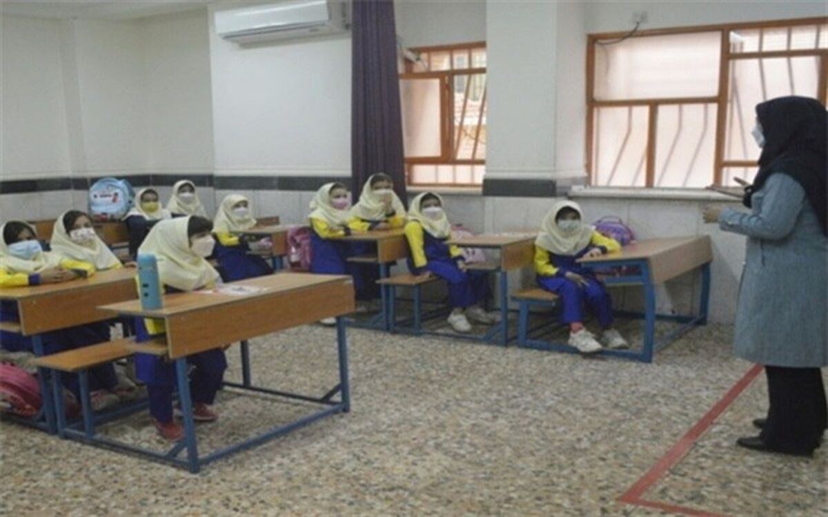 معلمان باید متخصص تربیت باشند
