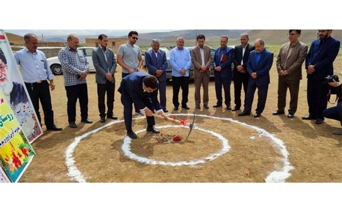 کلنگ‌زنی مدرسه سه کلاسه چات قشلاق درشهرستان انگوت