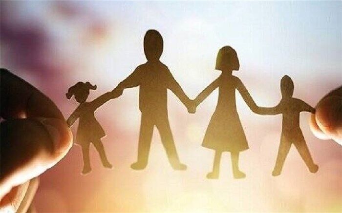 کمرنگ شدن روابط بین والدین و نوجوانان موضوع جدی است