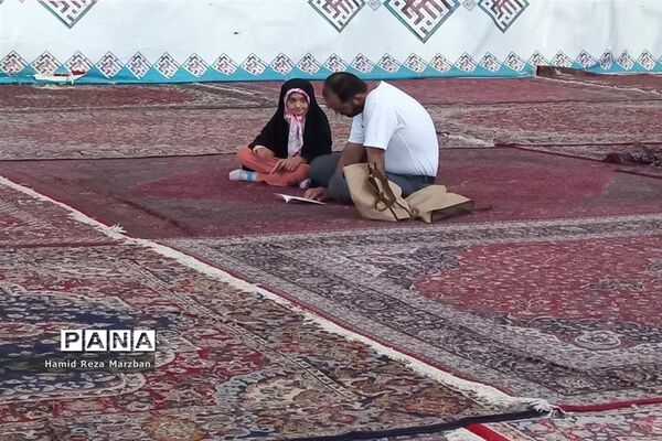 دعای روز عرفه درمصلی شهرستان اسلامشهر