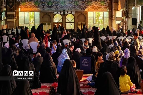 آیین دعای پر فیض عرفه در اهواز