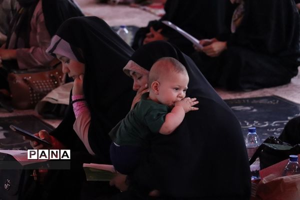 دست‌های التماس