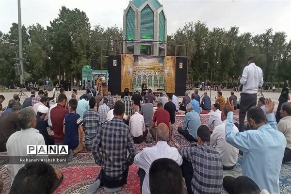 طنین دلنواز عرفه در آباده