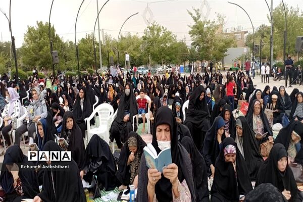 طنین دلنواز عرفه در آباده