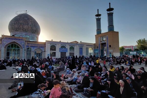 مراسم دعای عرفه در آستان مقدس حضرت سید ابراهیم(ع)