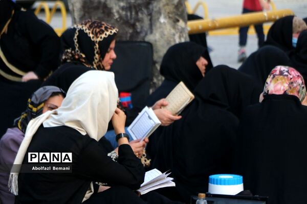 مراسم دعای عرفه در کوه خضر نبی قم-1