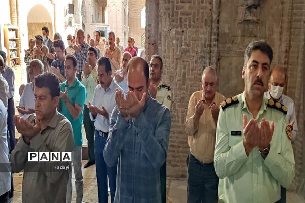برگزاری نماز عید قربان در اردستان
