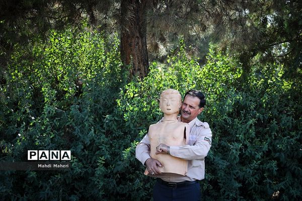 برگزاری کلاس‌ها و دوره‌های آموزشی ویژه دانش‌آموزان عشایر کشور در اردوگاه ثامن الحجج مشهد مقدس