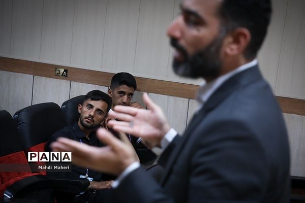 برگزاری کلاس‌ها و دوره‌های آموزشی ویژه دانش‌آموزان عشایر کشور در اردوگاه ثامن الحجج مشهد مقدس