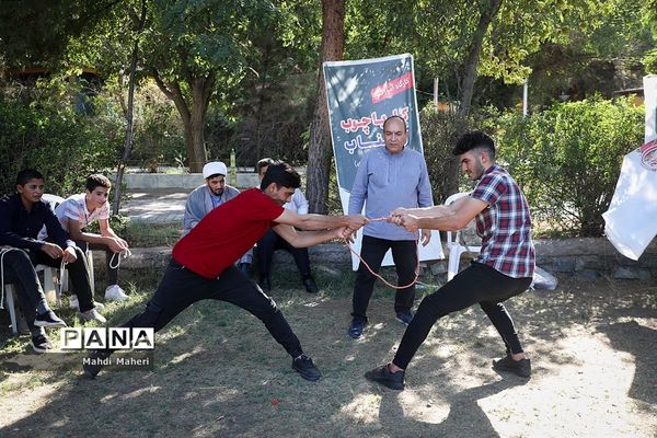 برگزاری کلاس‌ها و دوره‌های آموزشی ویژه دانش‌آموزان عشایر کشور در اردوگاه ثامن الحجج مشهد مقدس