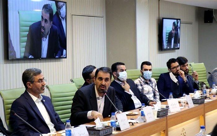 نشست «بررسی چالش‌های اساسی صنعت خودروهای سنگین و نیمه‌سنگین» برگزار شد