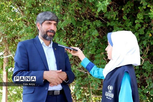 تقدیر از برگزیدگان جشنواره فرهنگی هنری فردا در آباده