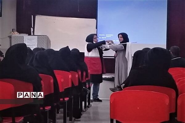 دوره مهارت‌های اجتماعی و سند تحول جدید سازمان دانش‌آموزی ویژه مربیان پیشتاز فلاورجان