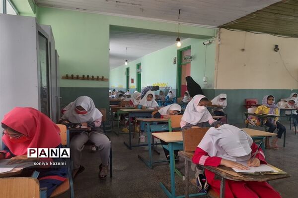 آزمون کتابخوانی دانش‌آموزی در ساری