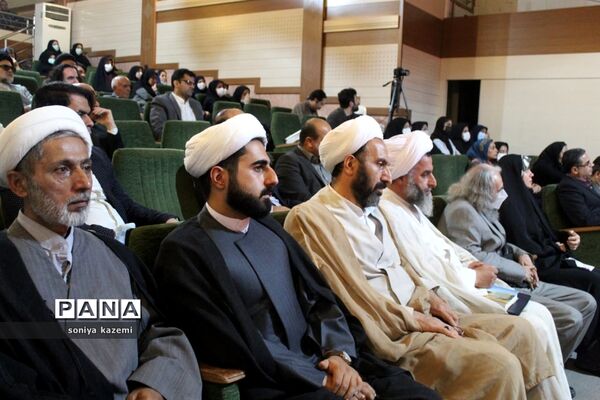 آیین تجلیل از نویسندگان بومی مازندران