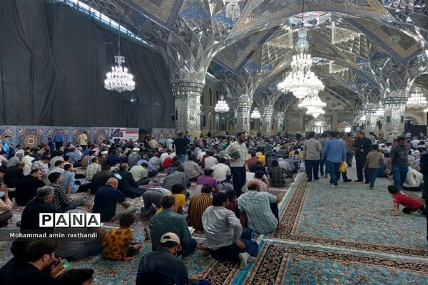 حال و هوای حرم رضوی از قربان تا غدیر