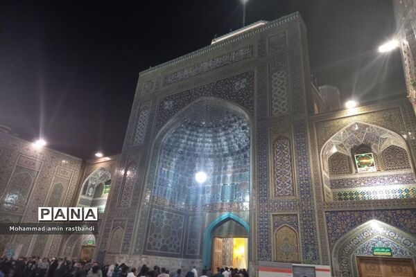 حال و هوای حرم رضوی از قربان تا غدیر