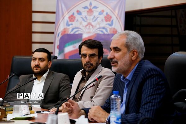 گردهمایی مجاهدان عرصه تربیت و تبیین-2