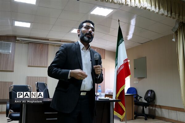 آموزش خبرنگاری به دانش آموزان عشایر کشور