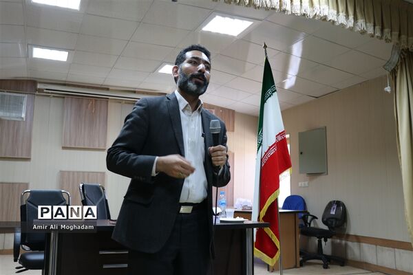 آموزش خبرنگاری به دانش آموزان عشایر کشور
