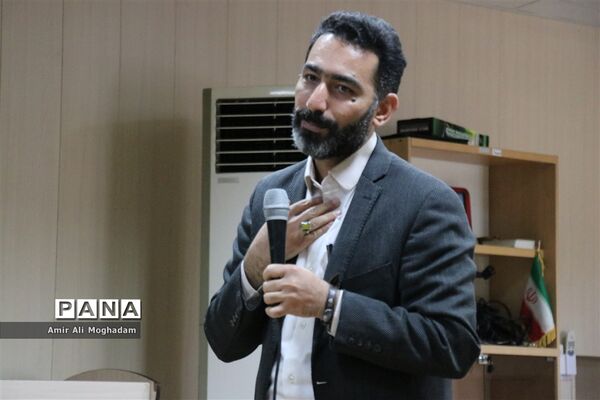 آموزش خبرنگاری به دانش آموزان عشایر کشور