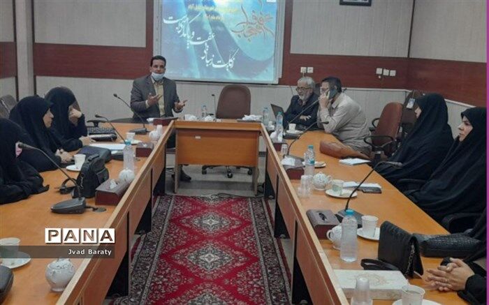 مادران در تربیت و رعایت عفاف و حجاب دختران نقش گسترده‌ای دارند