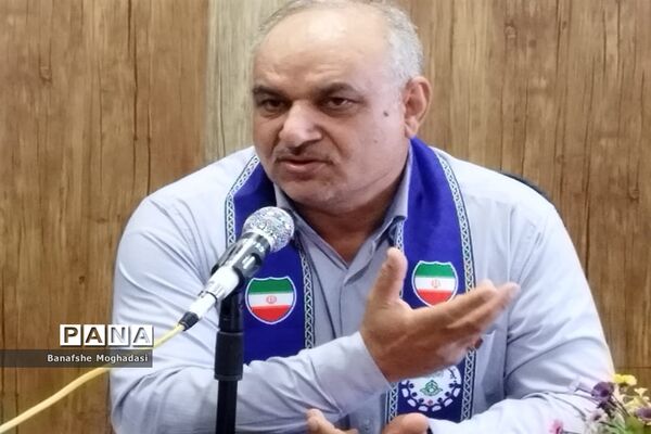 جلسه مجمع اعضا و مربیان و هیات رئیسه مجلس دانش‌آموزی ناحیه ۴ شیراز