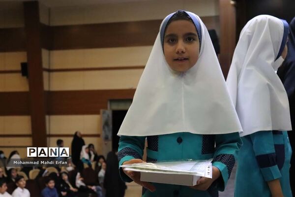 محفل انس با قرآن با عنوان آیه‌های غدیر در آباده