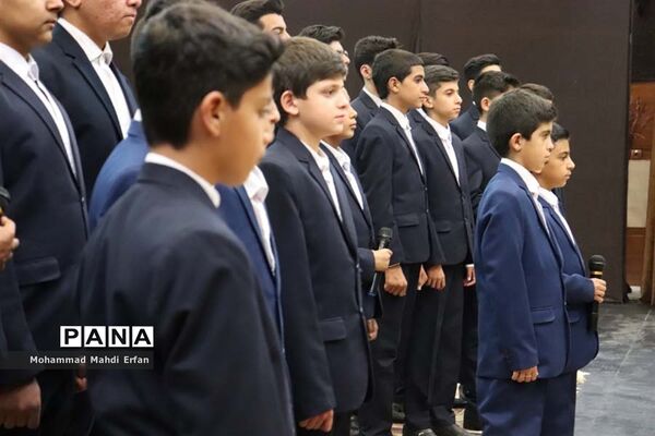 محفل انس با قرآن با عنوان آیه‌های غدیر در آباده