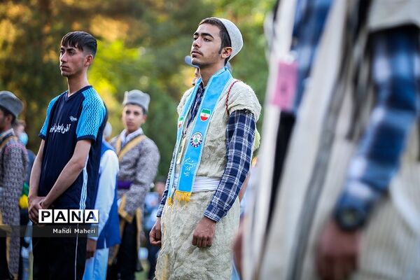 صبحگاه بیست و یکمین اردوی کشوری دانش‌آموزان پسر عشایر