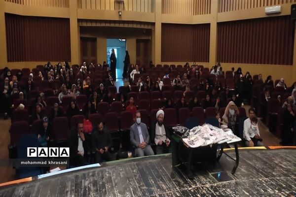 مراسم حفظ زیارت جامعه کبیر در شهرستان تاکستان