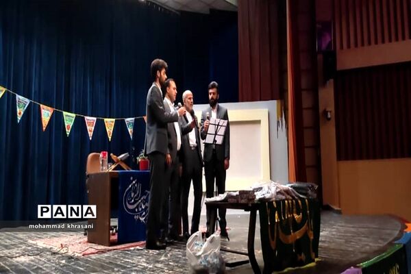 مراسم حفظ زیارت جامعه کبیر در شهرستان تاکستان